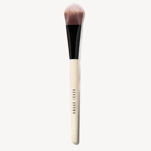 Bobbi Brown foundation brush